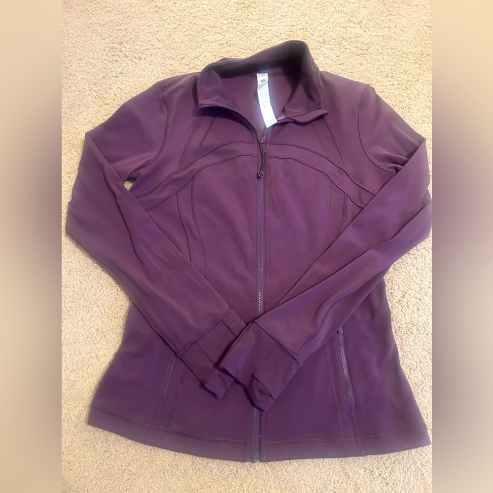 EUC Lululemon Define Nulu Jacket in Grape Thistle